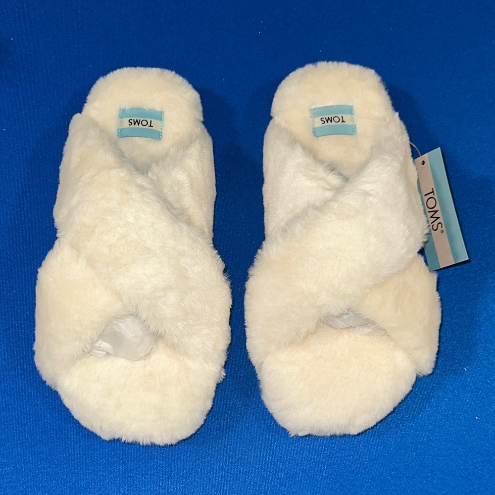 TOMS Cream Plush Slippers.. Brand new